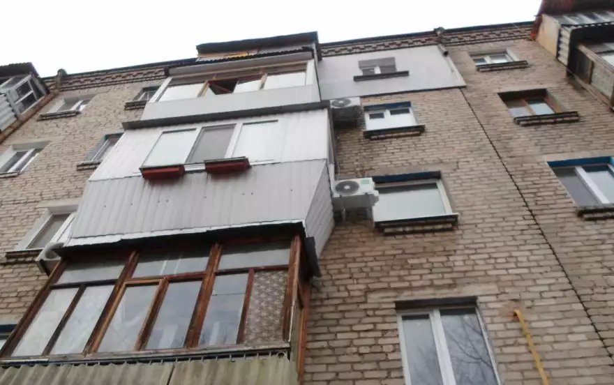 квартал Димитрова, 23