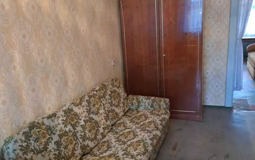 комарова 10