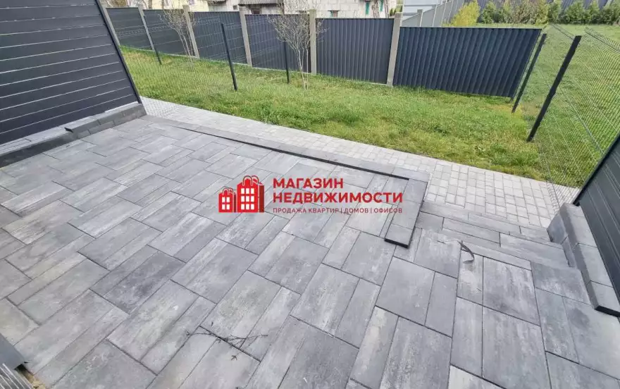 Малыщинская улица, 22