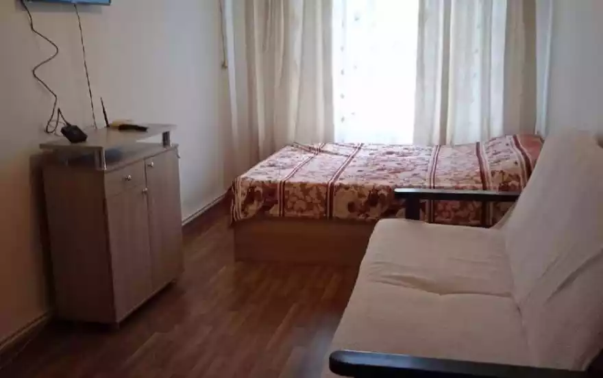 проспект Победы, 100