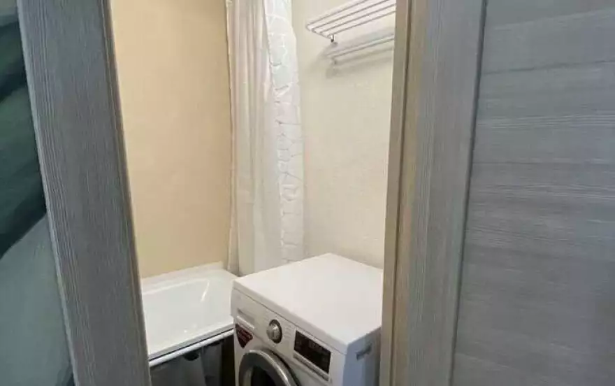 бульвар Комсомольский, 64