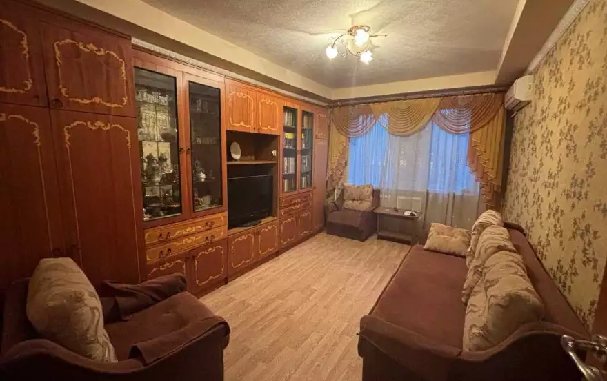 проспект Победы, 108