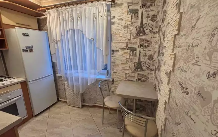проспект Победы, 108