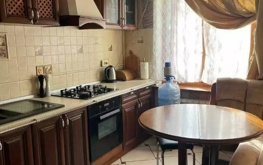 проспект Металлургов, 27