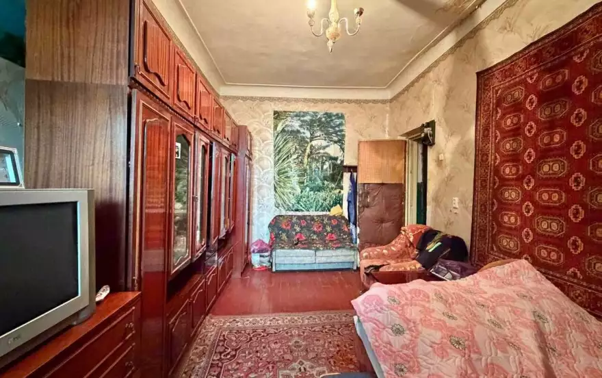 квартал Острая Могила, 11