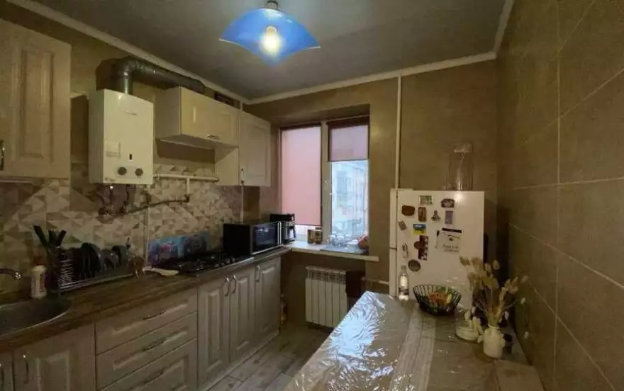 бульвар Богдана Хмельницкого, 35