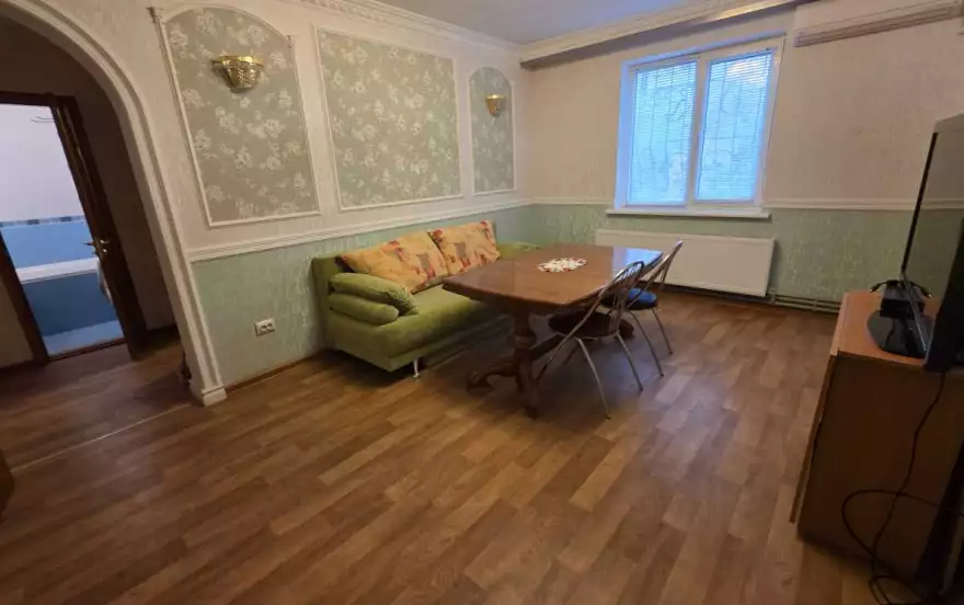 квартал Мирный, 7