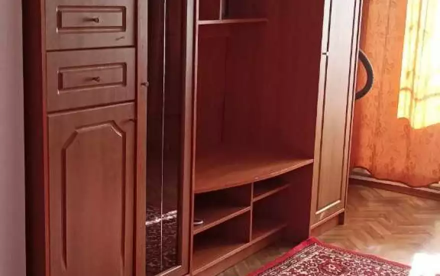 Новосибирская ул, 8