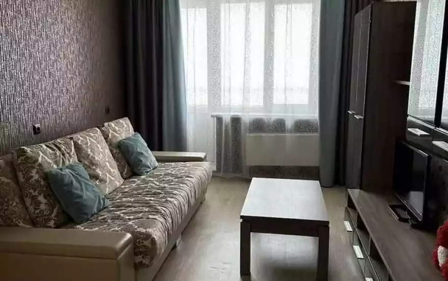 Сибирская улица, 83