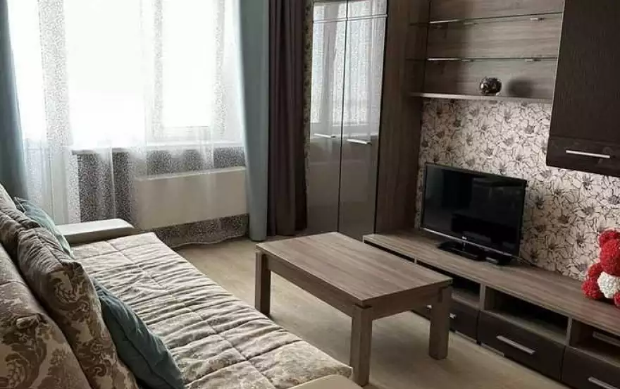 Сибирская улица, 83