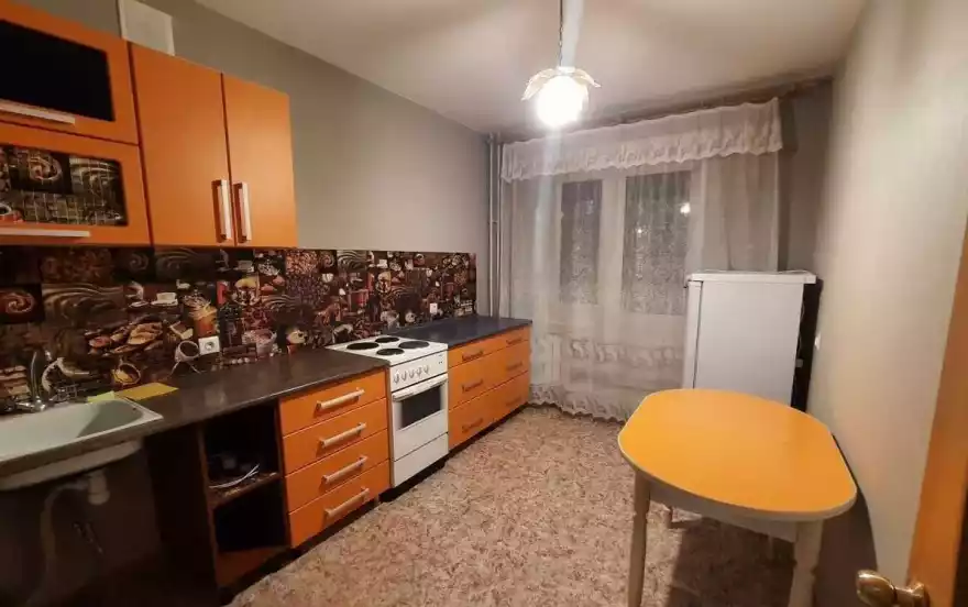 Дизайнеров ул, 3