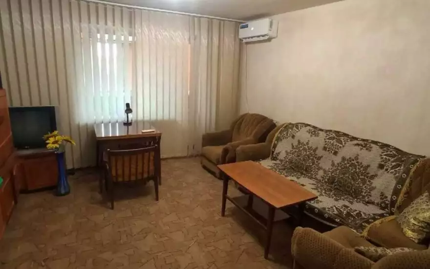 квартал Дзержинского, 10