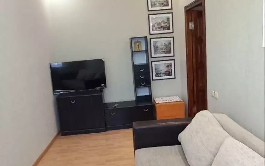 проспект Пархоменко, 2