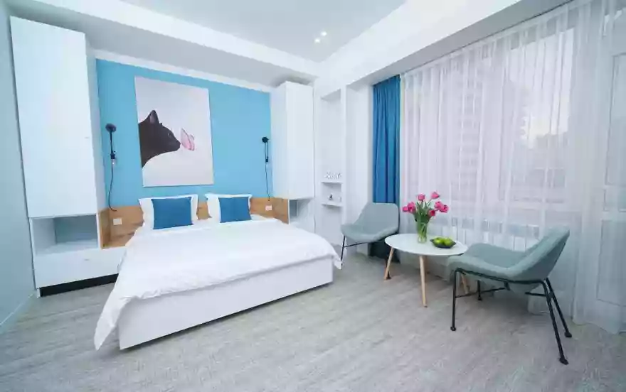 Pavstos Buzand Street, 13