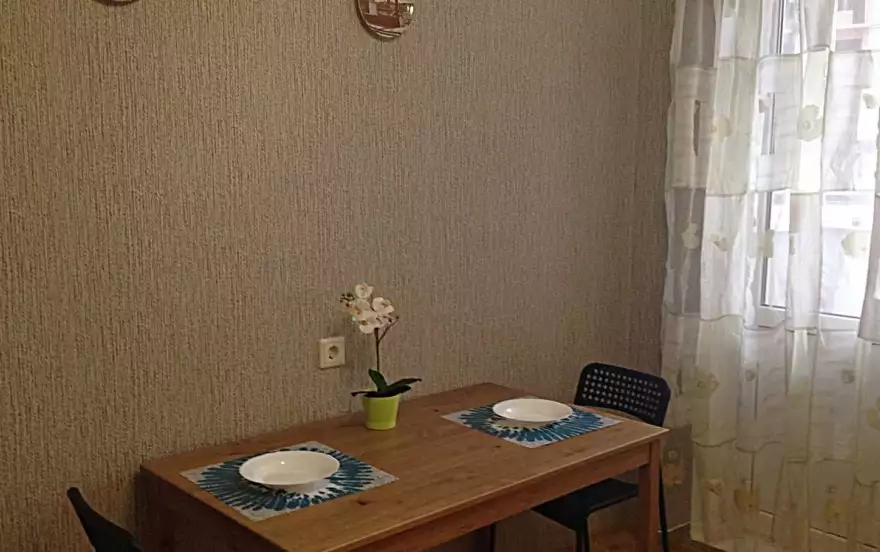 Суворовская улица 77