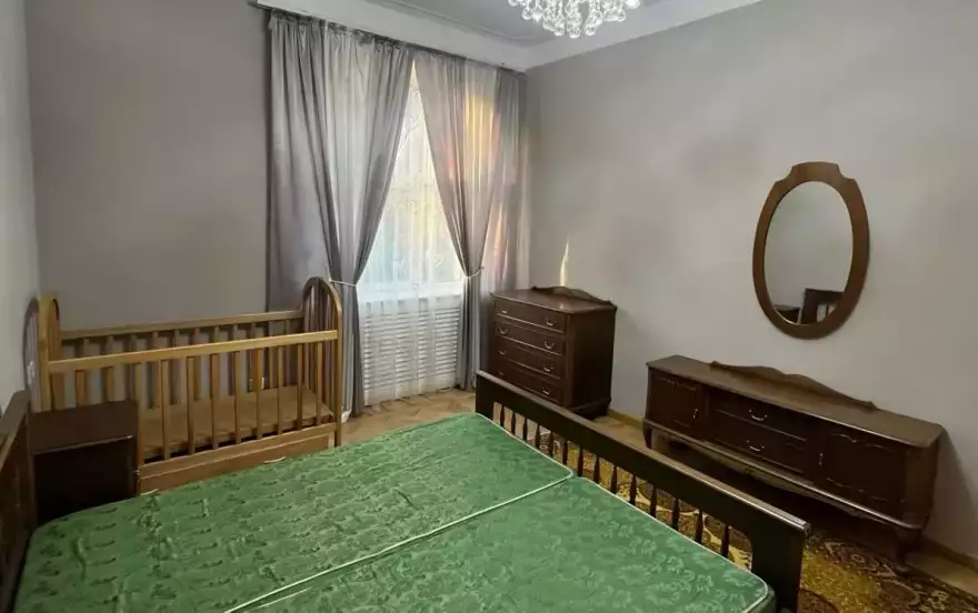 ул. Гарегина Нжде, 12