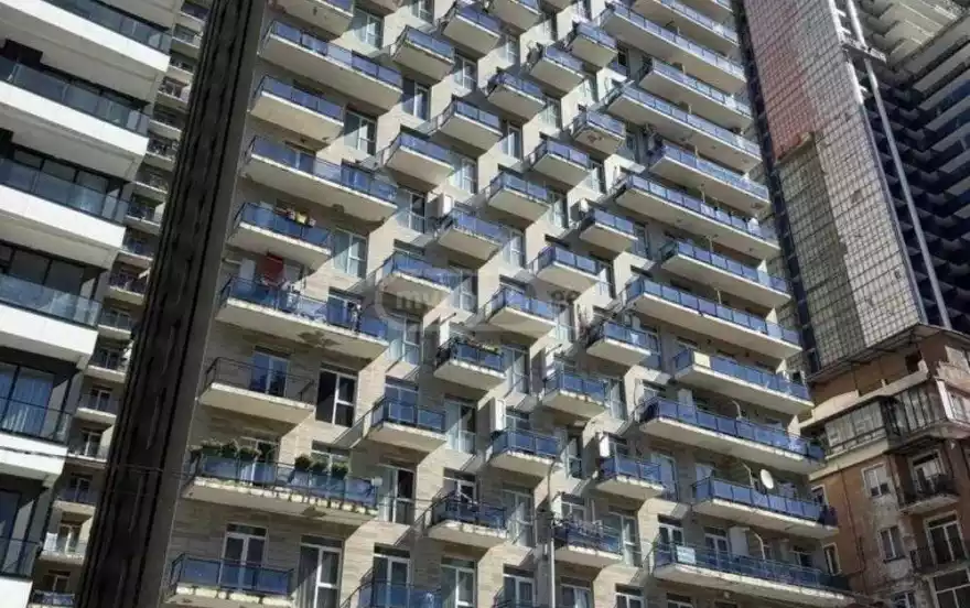 улица Эгнате Ниношвили, 2