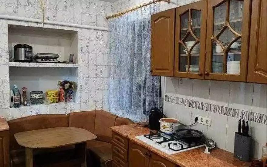 поселок Роскошное, улица Почтовая, 87