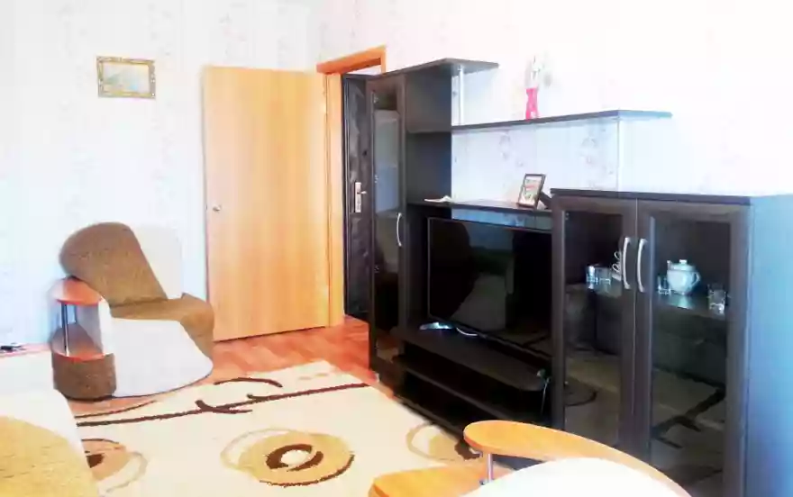 7-й микрорайон, 38