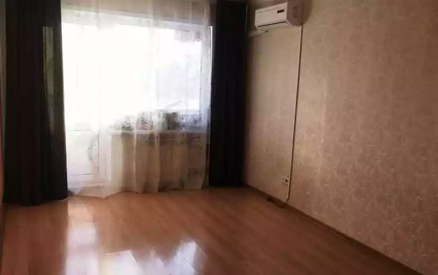 улица Анатолия Гладкова, 13