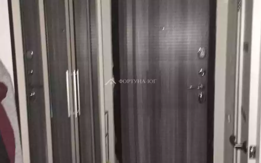 Крестьянская ул, 27