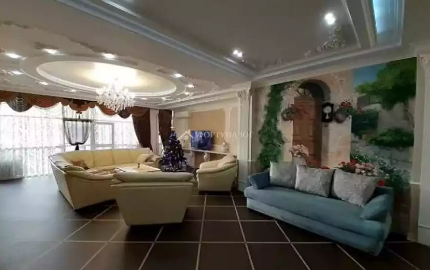 ул Горького