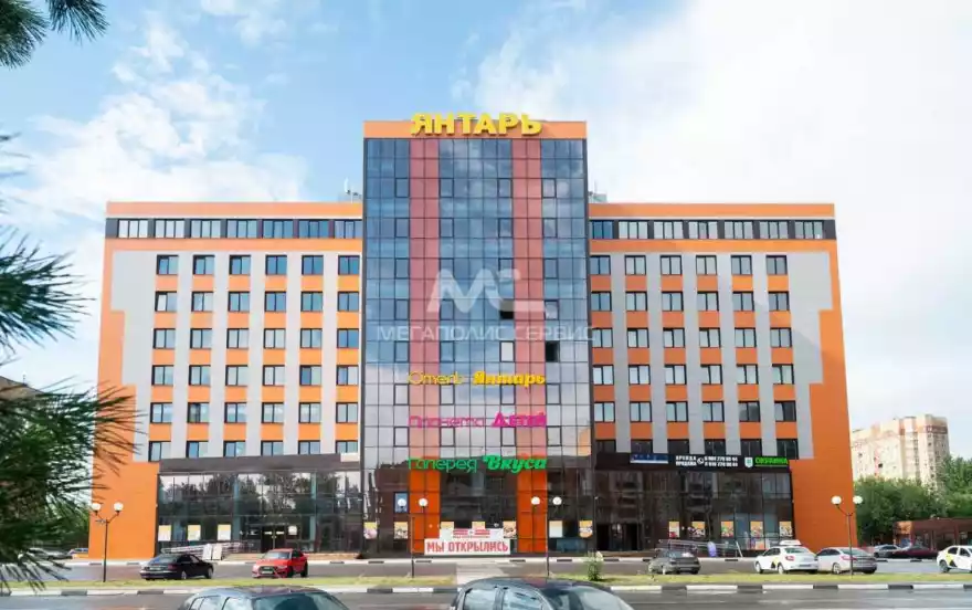 Комсомольская улица, 1