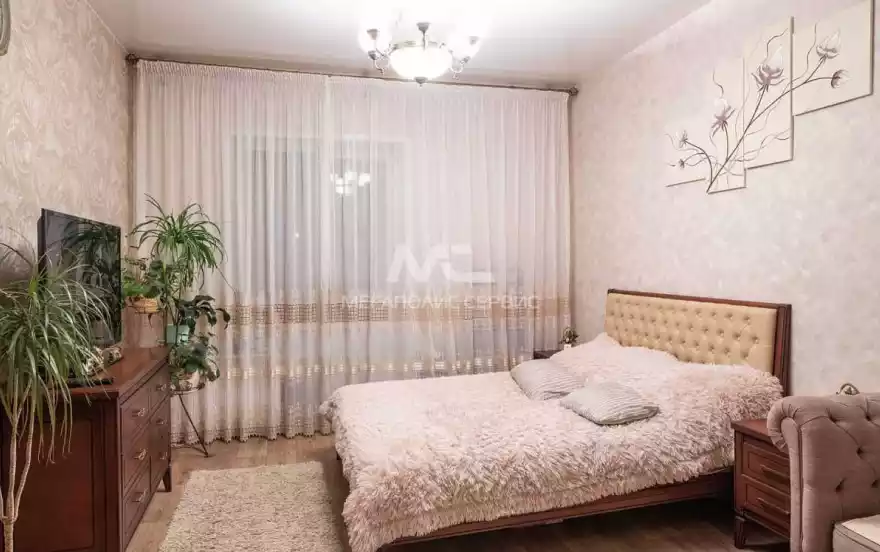 Чернышевского улица, 60