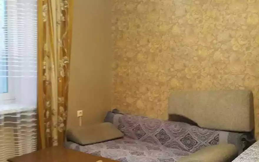 Горького улица, 33/25