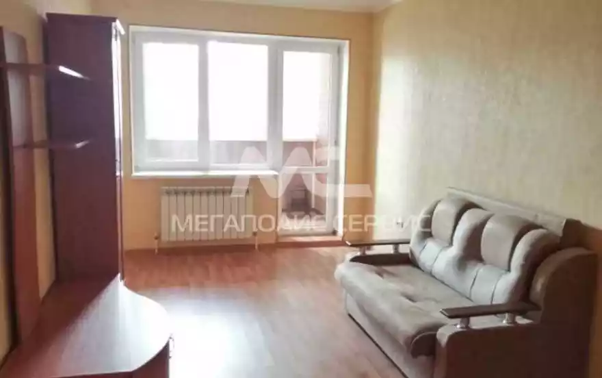 Новонабережная улица, 1