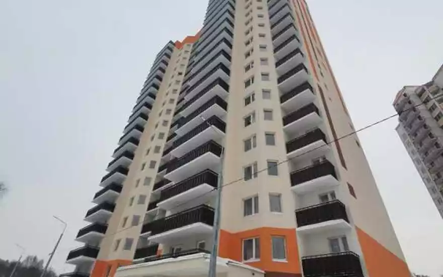 Центральная улица, 42