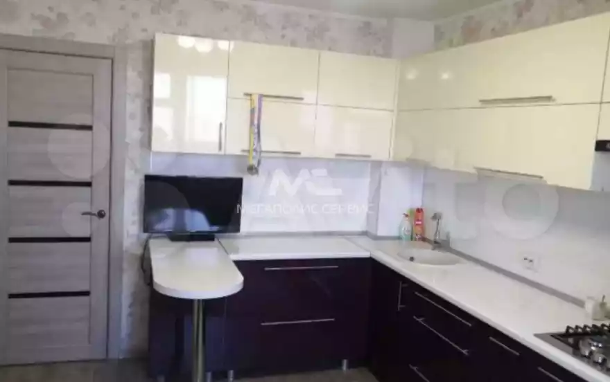 Строителей улица, 28