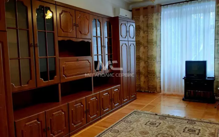 Карла Маркса пр-кт, 13