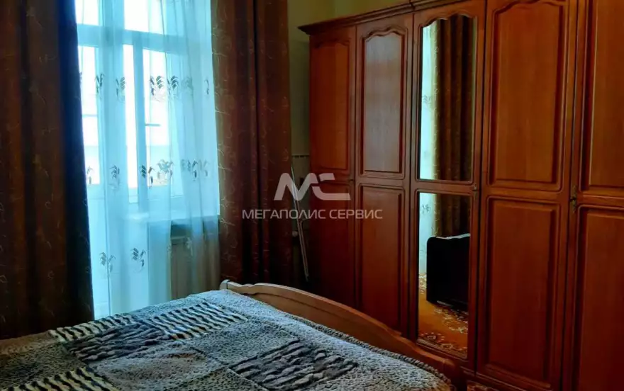 Карла Маркса пр-кт, 13
