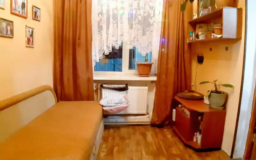 Адмиральский б-р, 38
