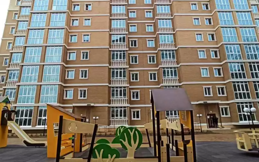 Высокая улица, 2