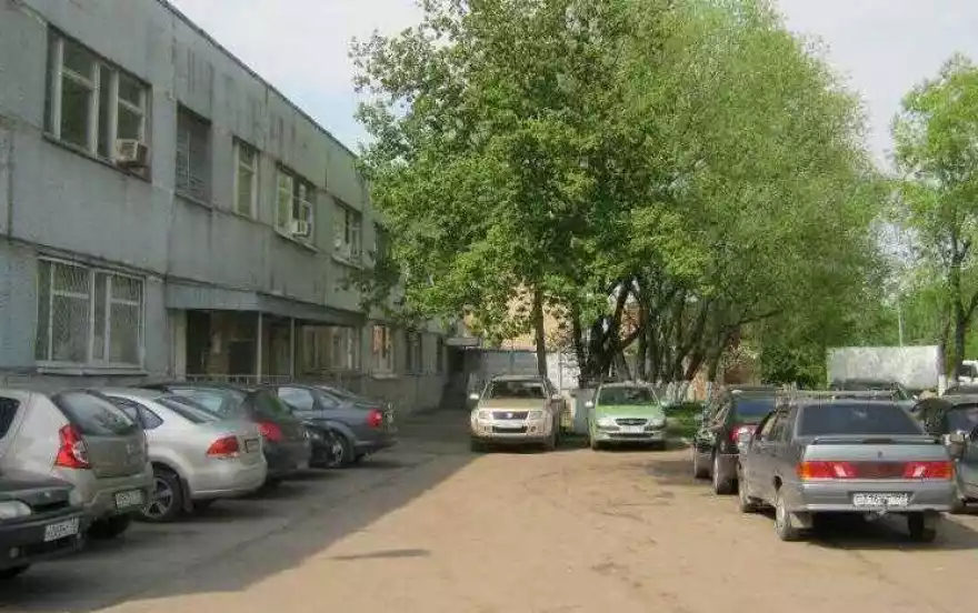 Чермянская улица, 3