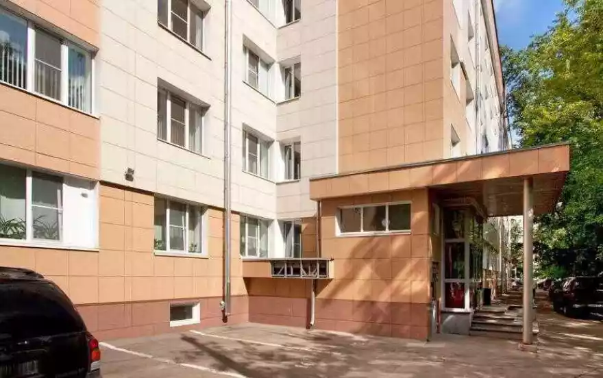 Космонавтов улица, 18 к 2