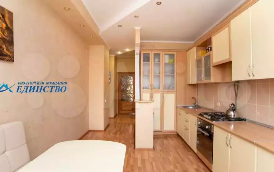 Комсомольская улица, 10