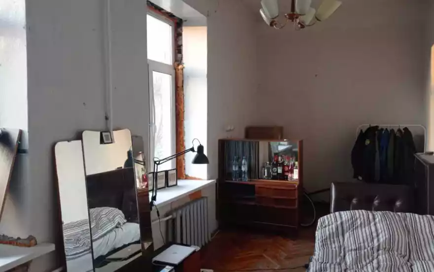 СреднийВасильевского острова пр-кт, 33А