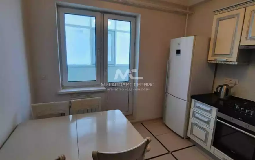 Объездная улица, 8