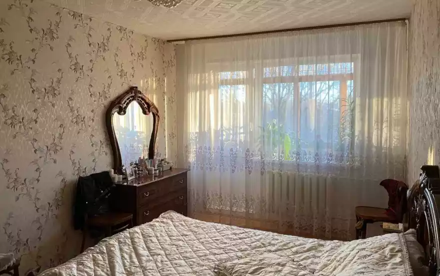 Урицкого улица, 3