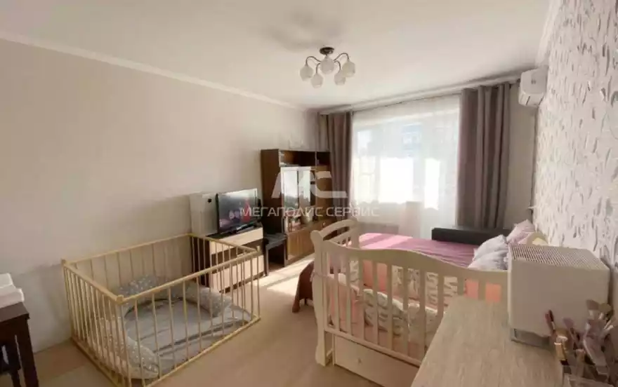 Урицкого улица, 57