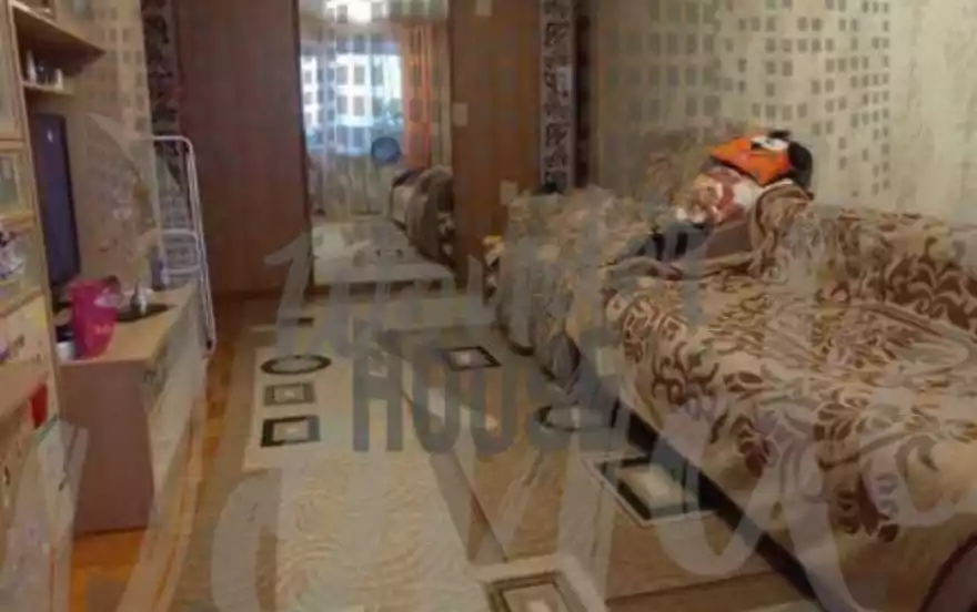 Республики улица, 92