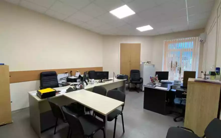 Чехова улица, 2