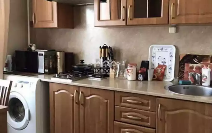 Июньская улица, 22