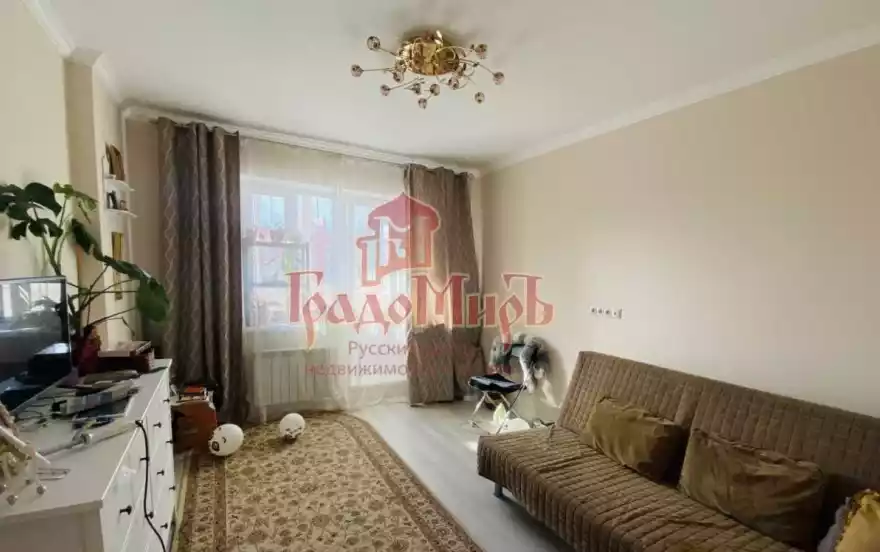 Просвещения улица, 2