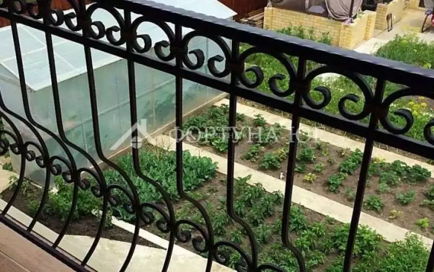 улица Академика Опарина