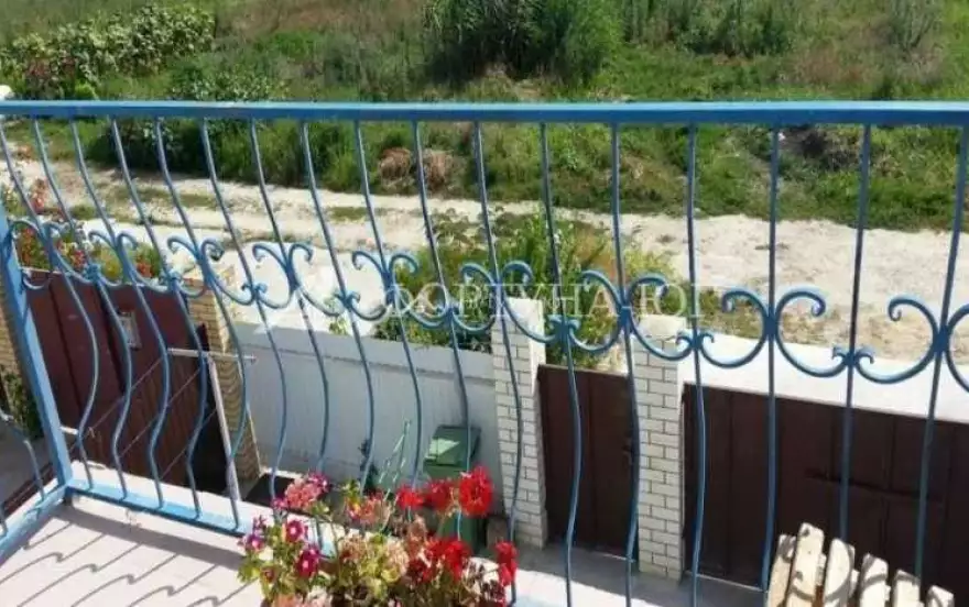 Придорожная улица
