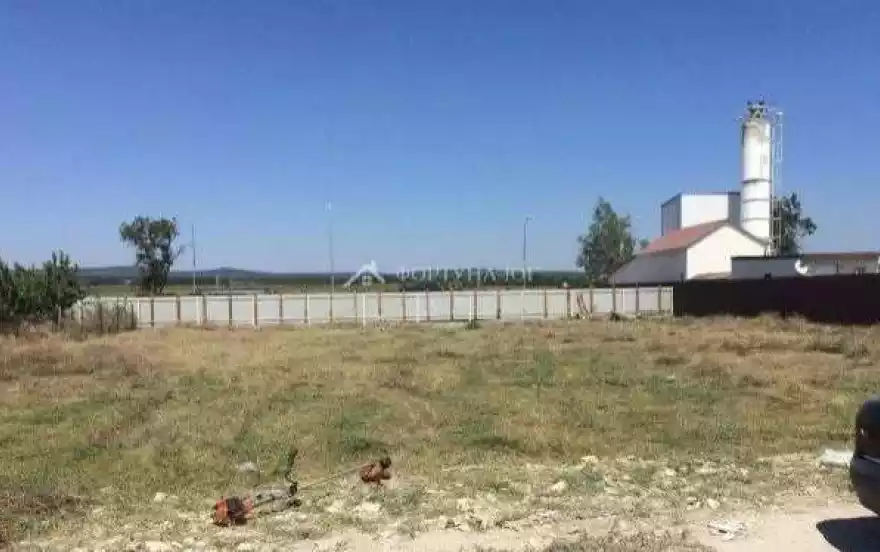 ул Коммунаров